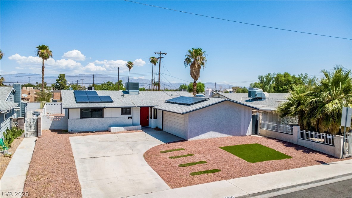 5804 Carmen Boulevard