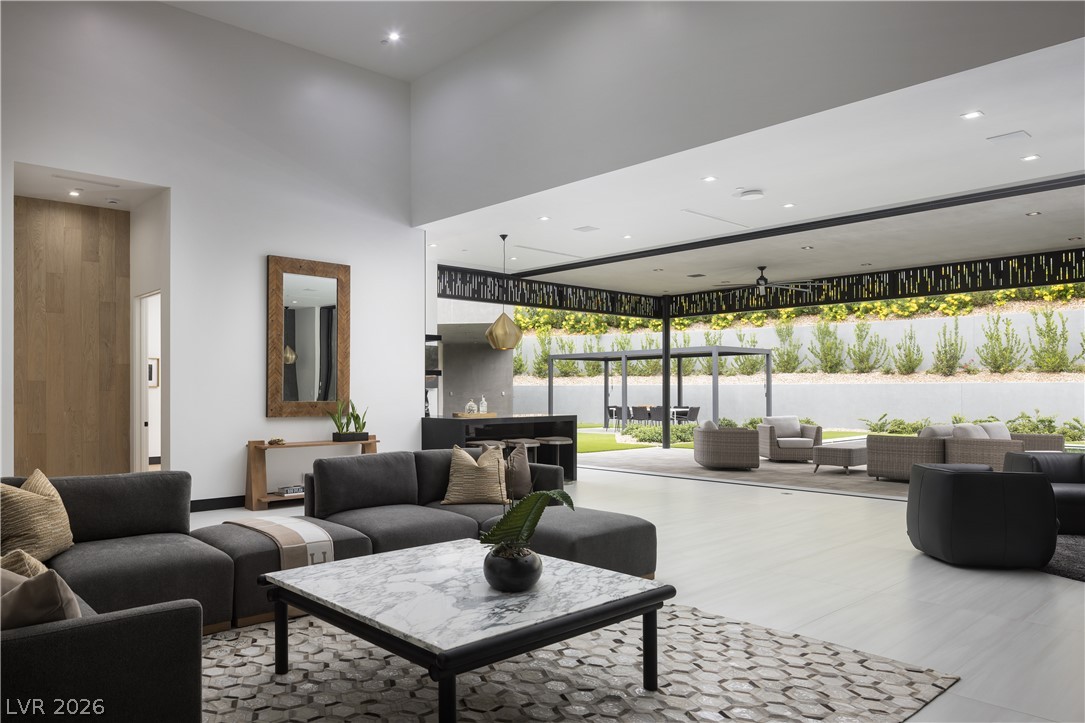 38 Skybird Court