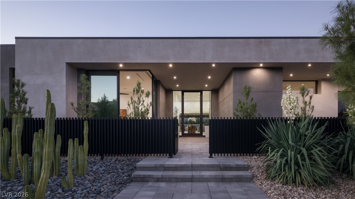 38 Skybird Court