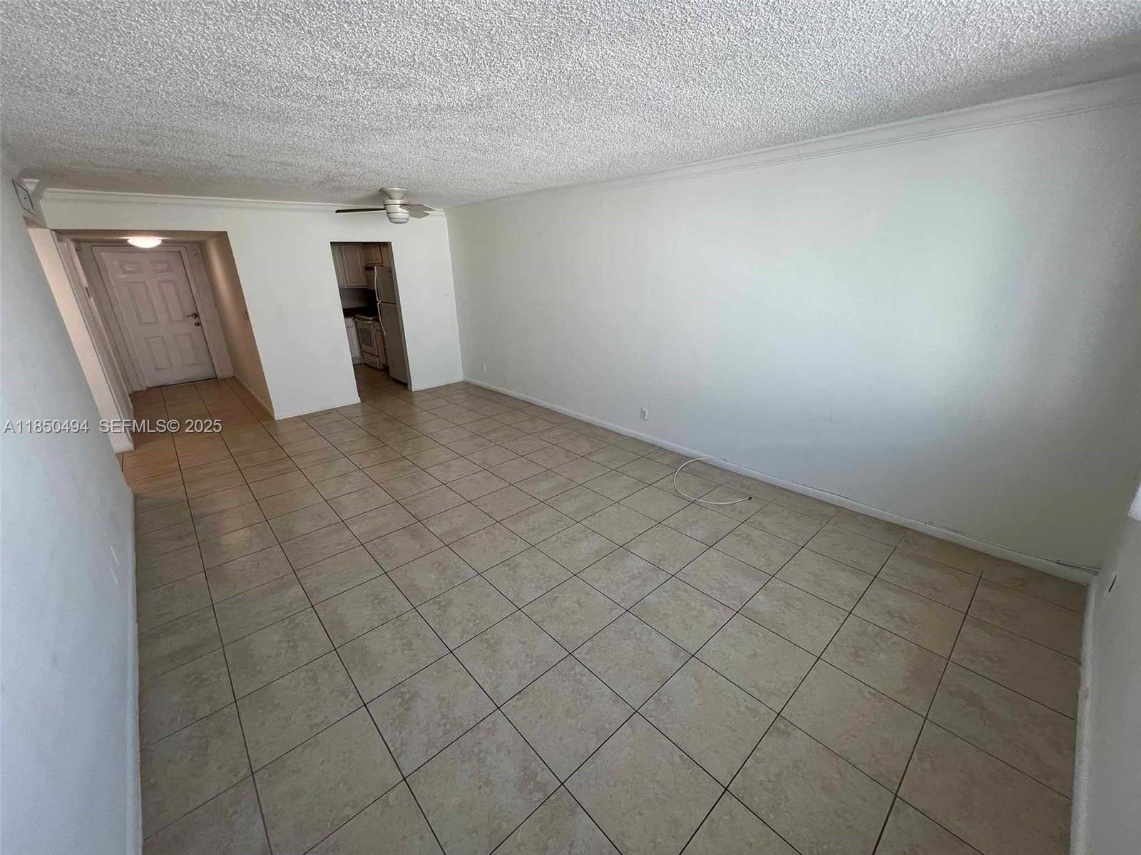 3257 NE 13th Street 402
