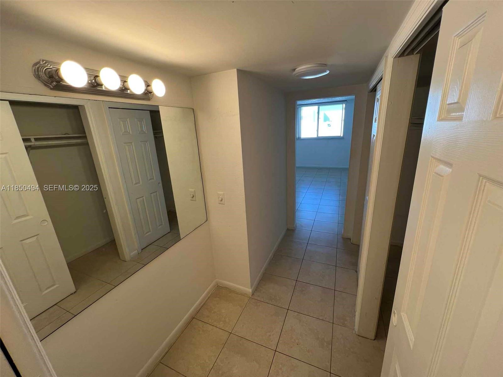 3257 NE 13th Street 402