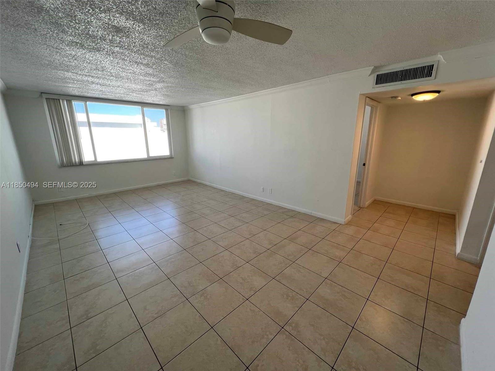 3257 NE 13th Street 402