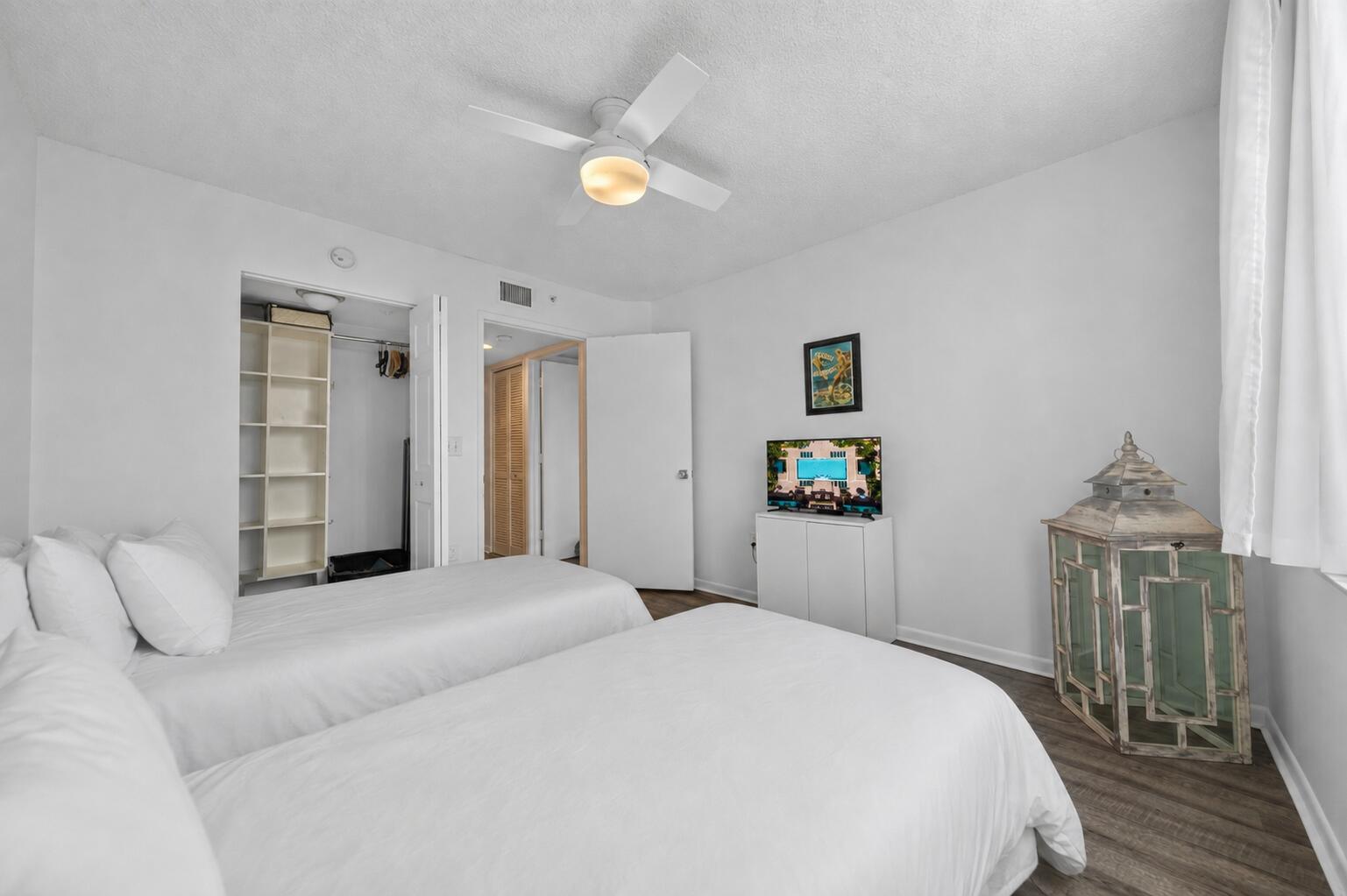 520 SE 5th Ave 2211