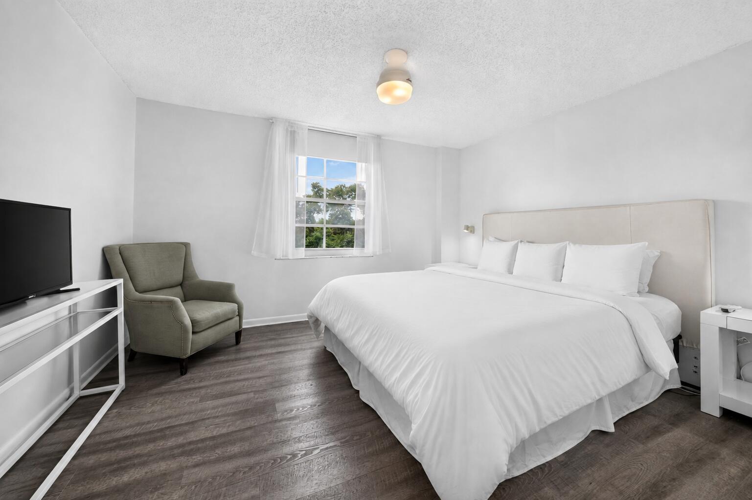 520 SE 5th Ave 2211