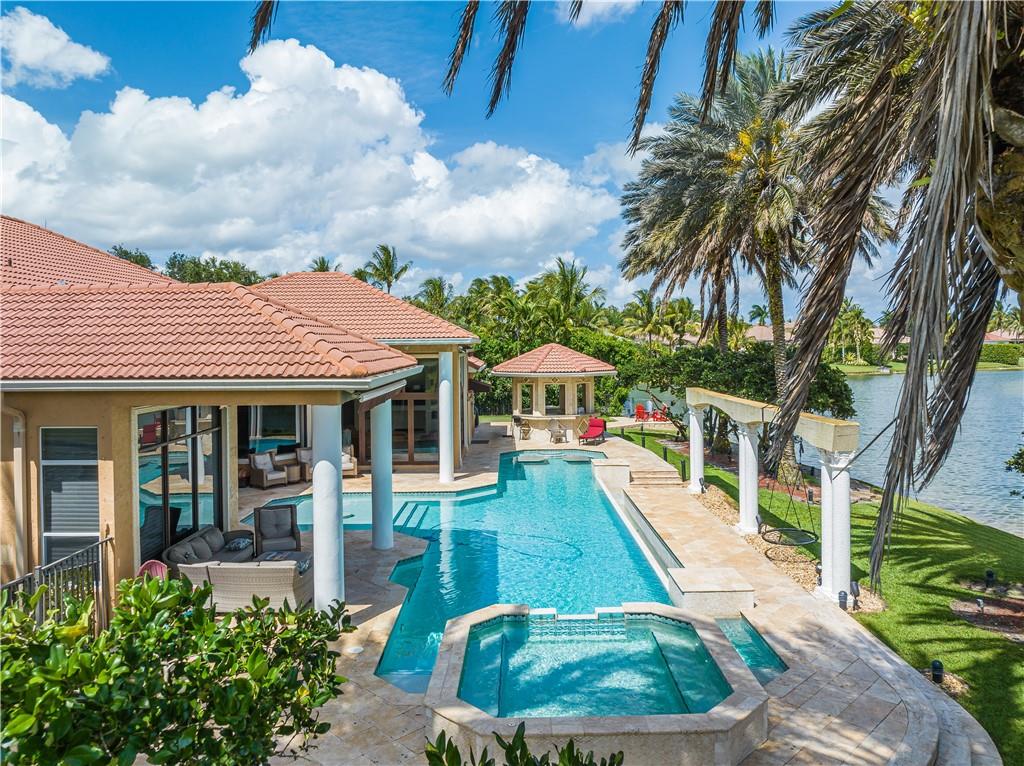 2900 W Stonebrook Cir