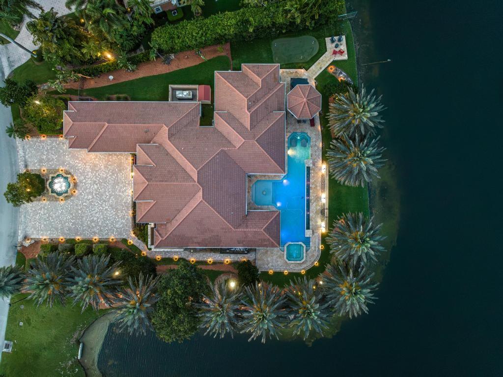 2900 W Stonebrook Cir