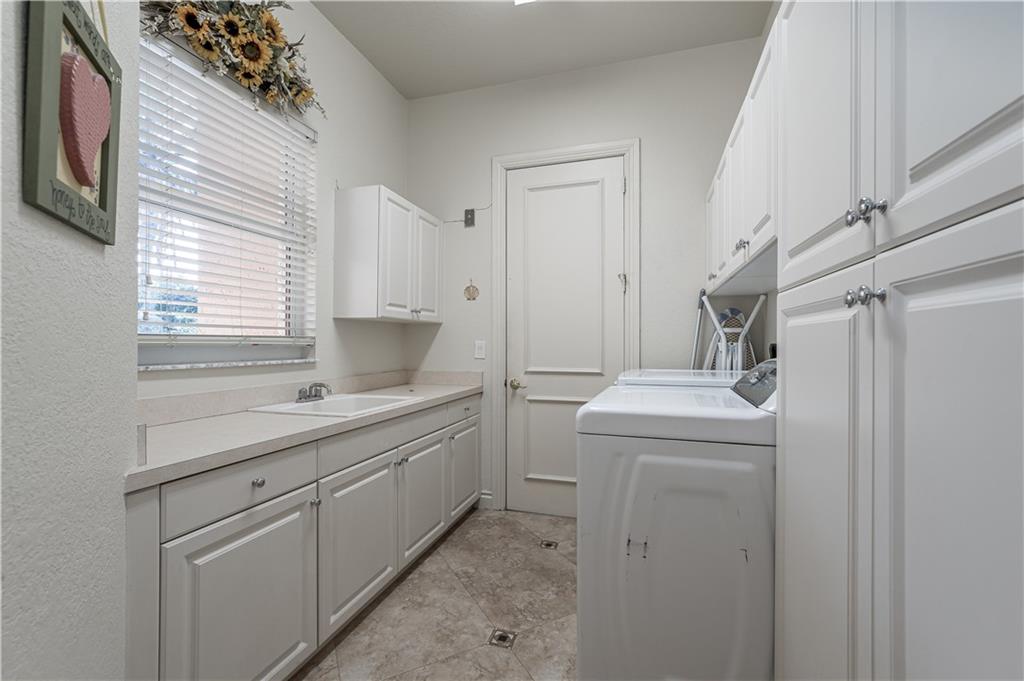 2900 W Stonebrook Cir