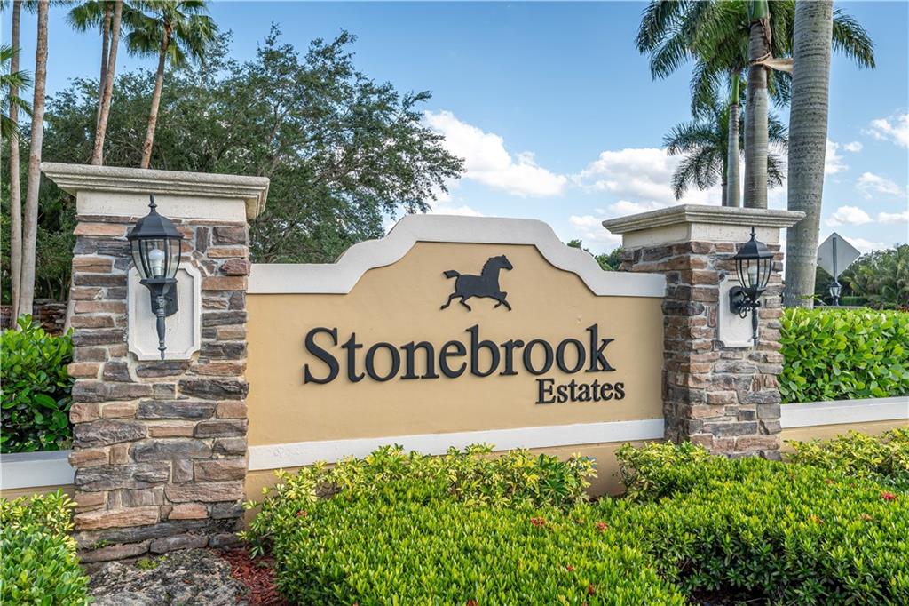 2900 W Stonebrook Cir