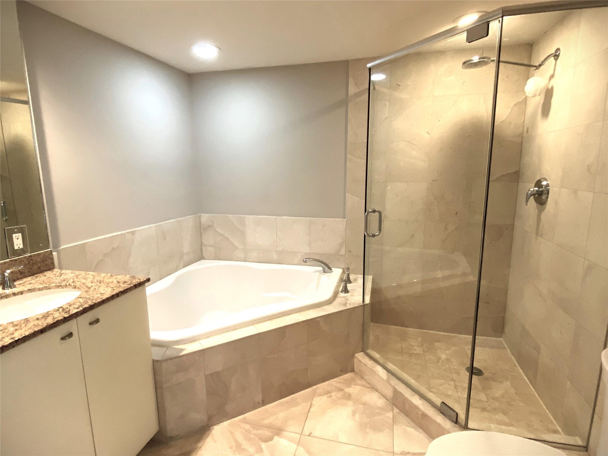 610 W Las Olas Blvd 1120N