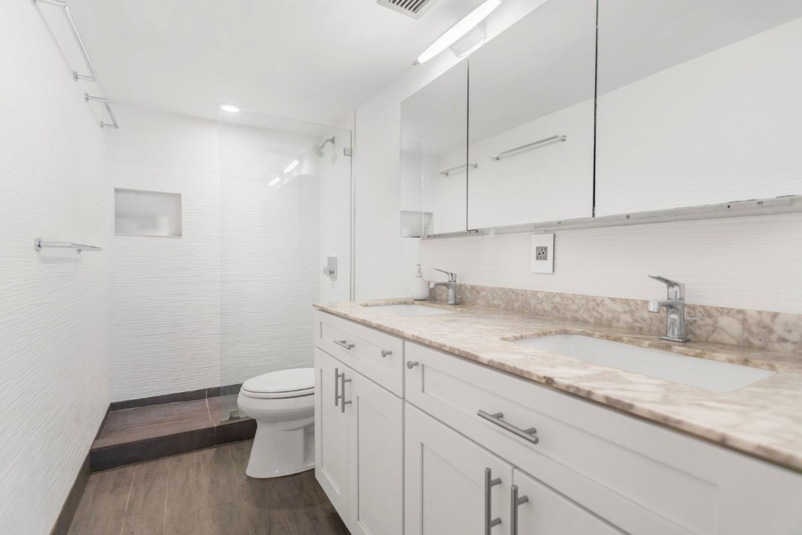 1160 N Federal Hwy 1117