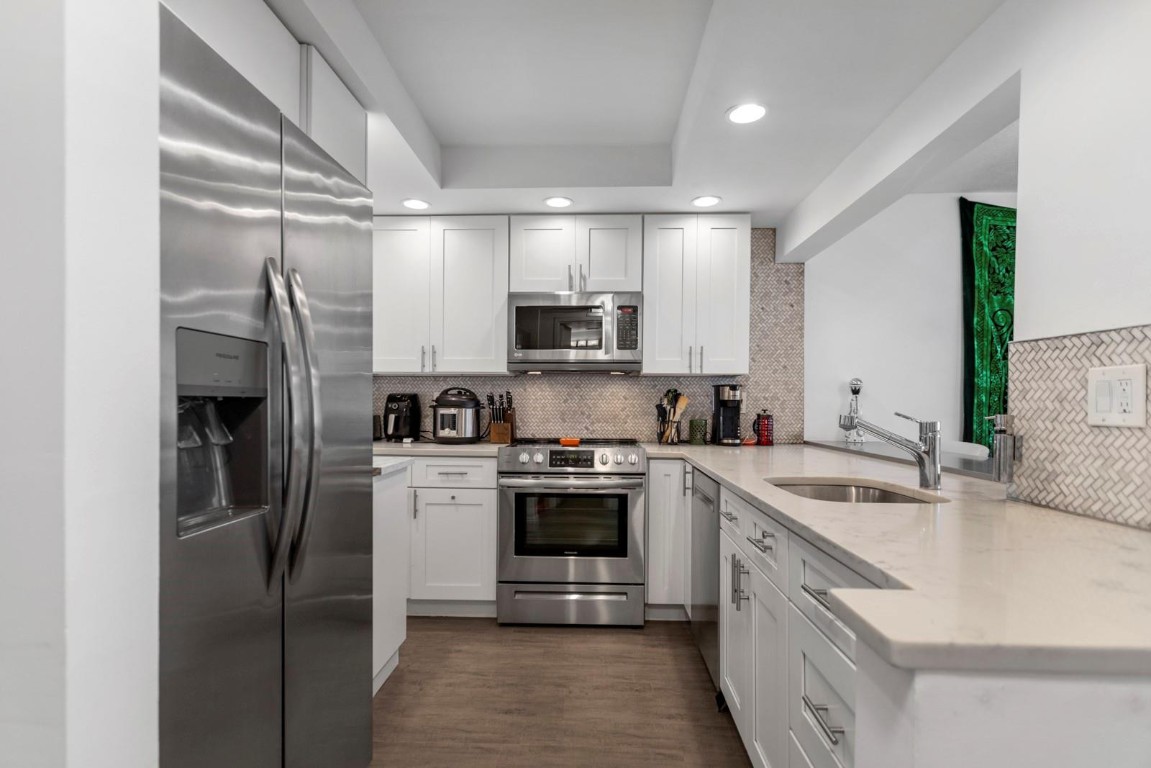 1160 N Federal Hwy 1117