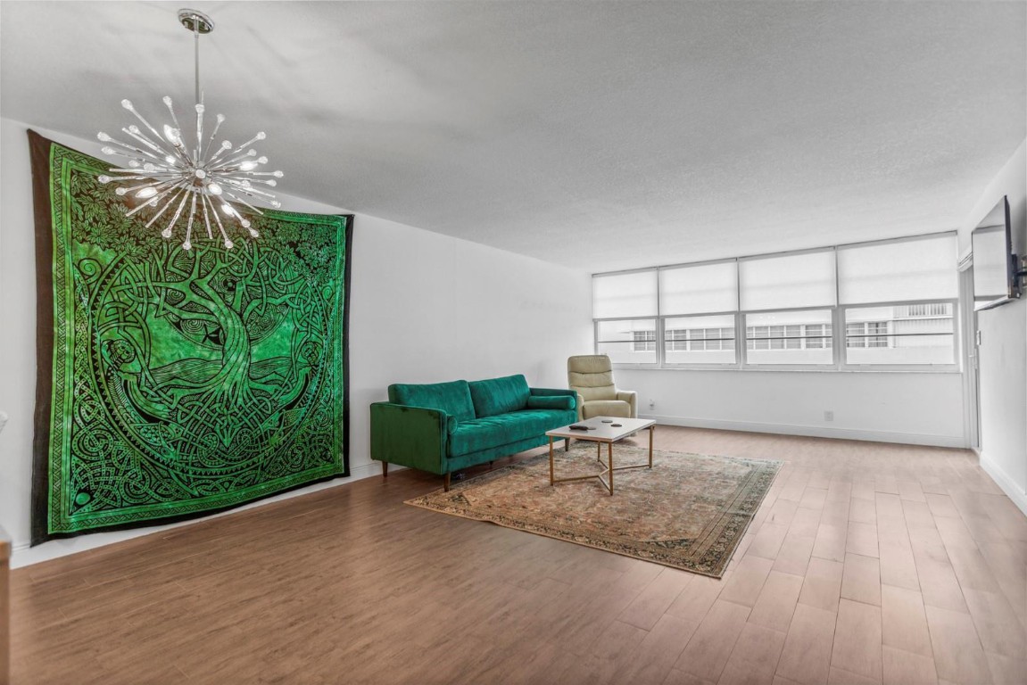 1160 N Federal Hwy 1117