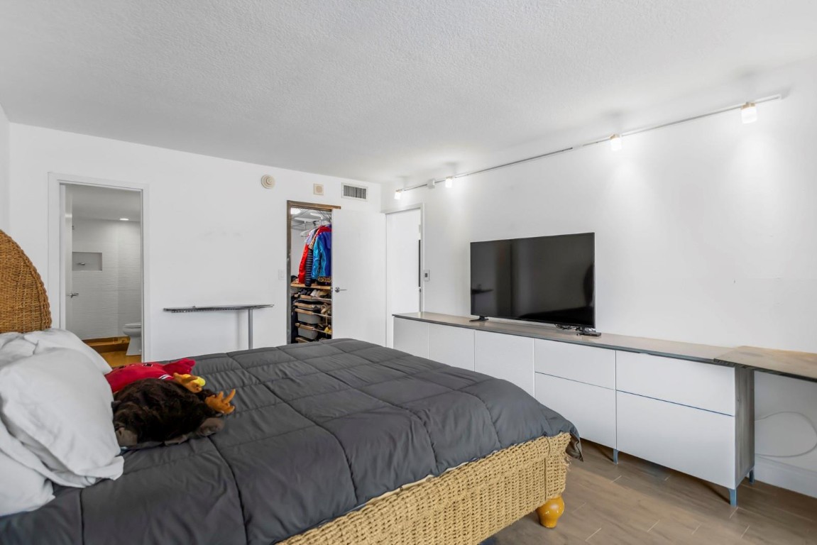 1160 N Federal Hwy 1117