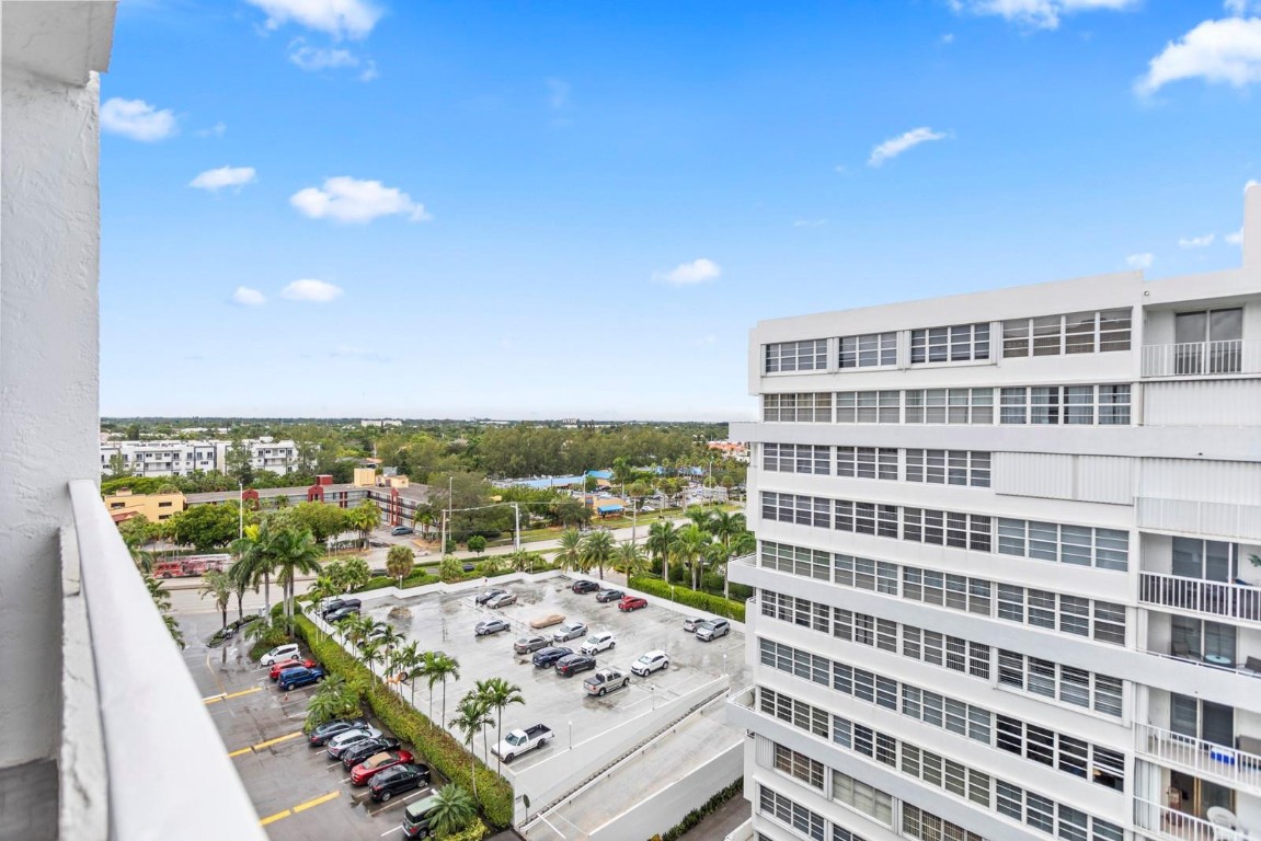 1160 N Federal Hwy 1117