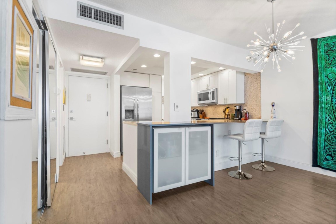 1160 N Federal Hwy 1117