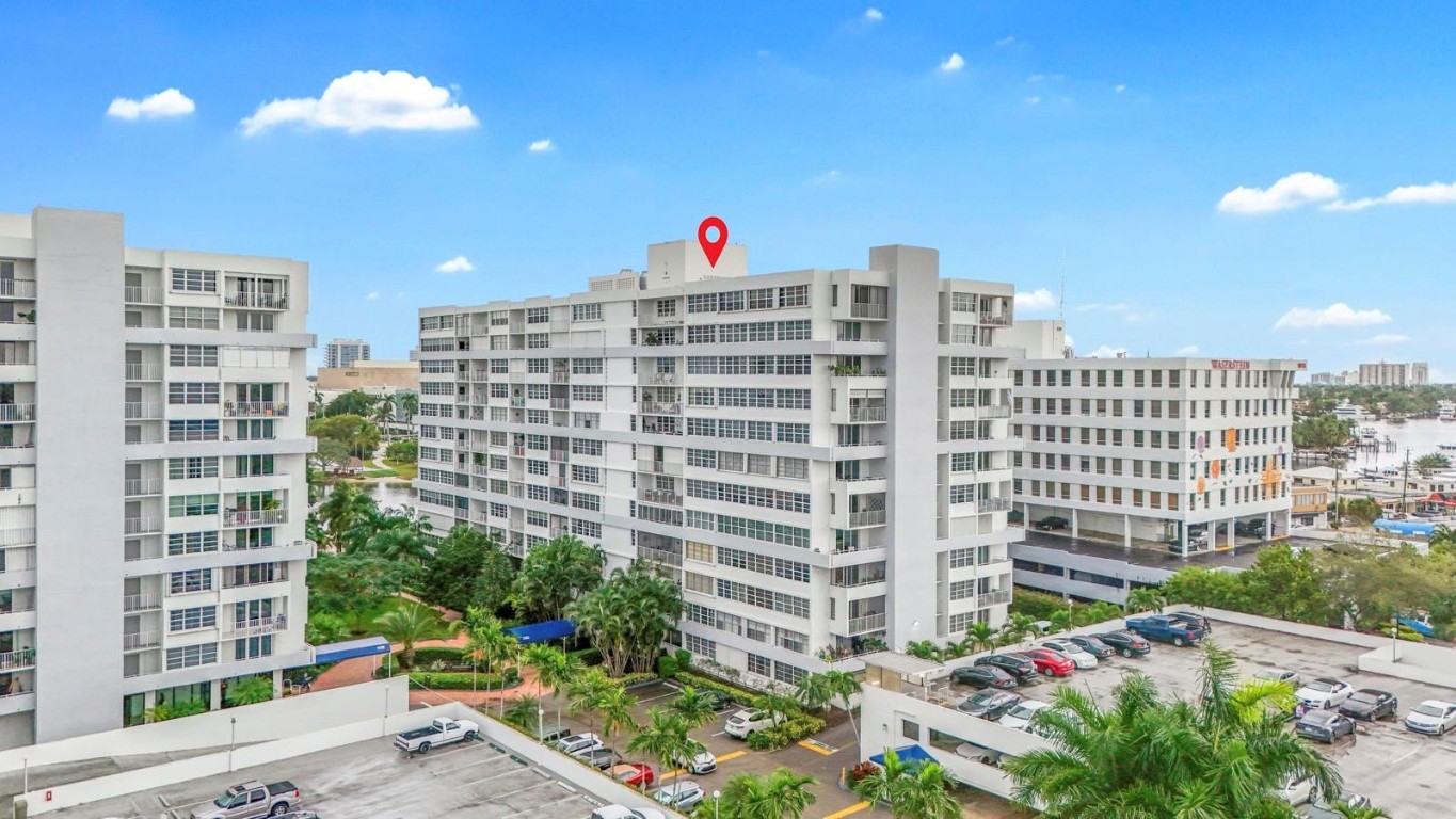 1160 N Federal Hwy 1117