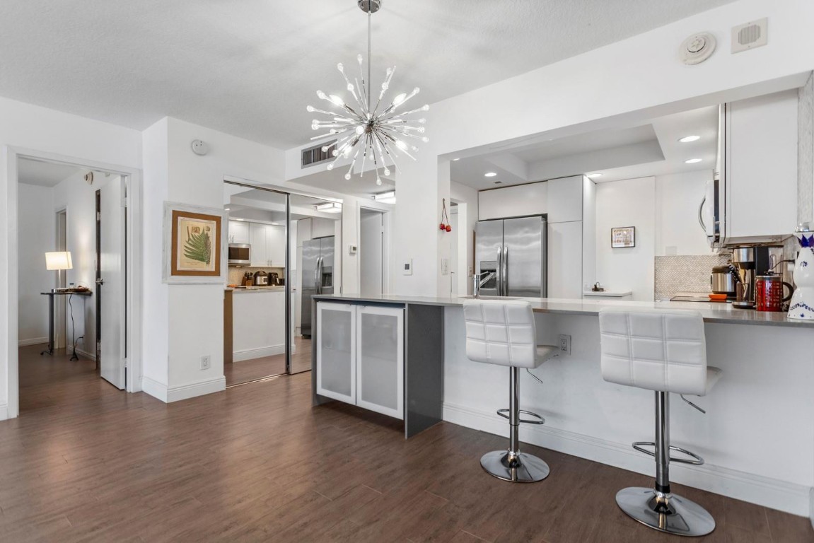 1160 N Federal Hwy 1117