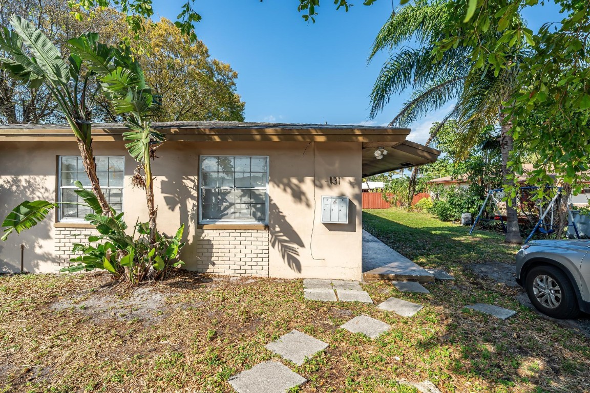 131 SW 14th Ct