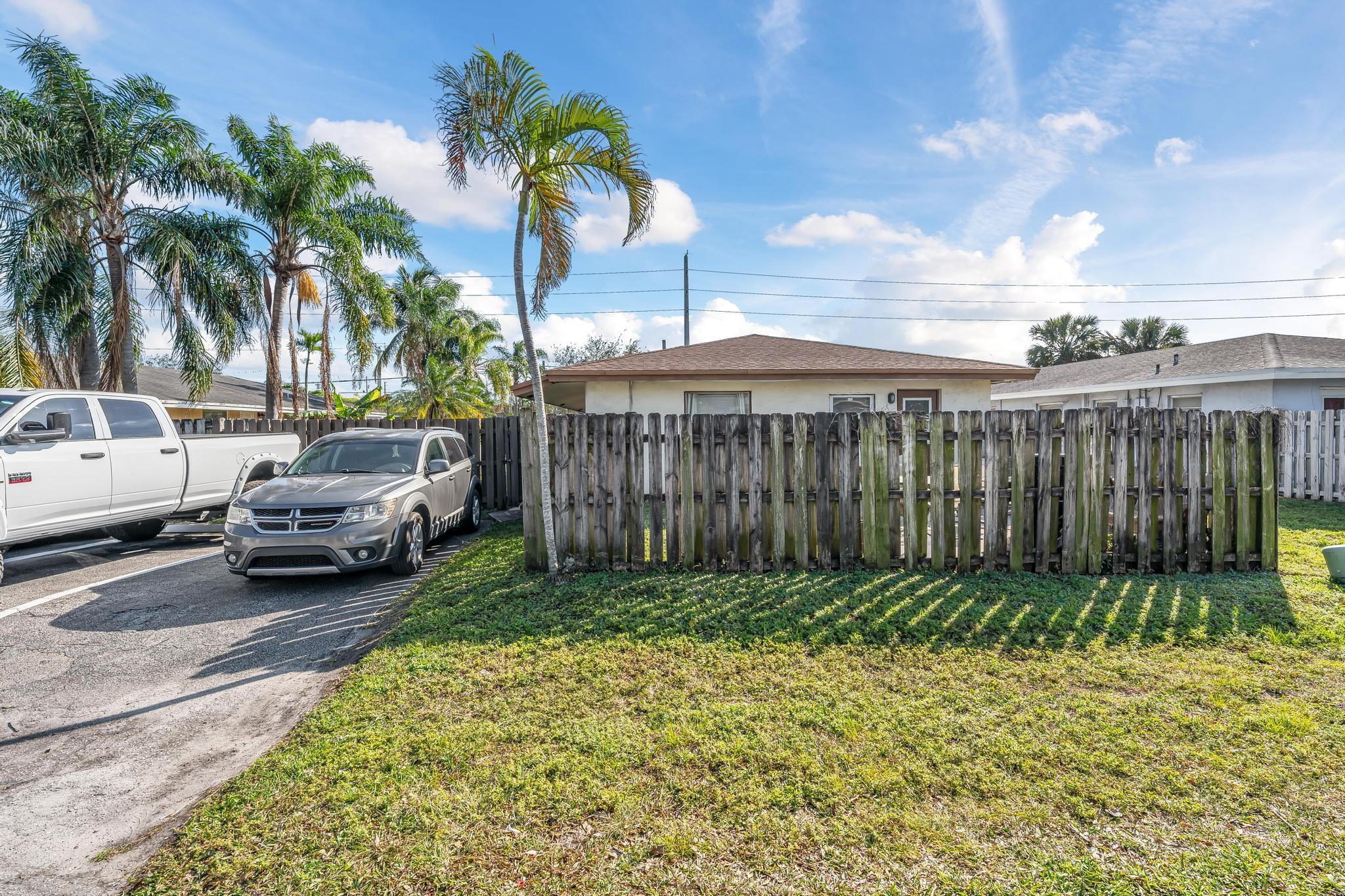 151 SW 15th St
