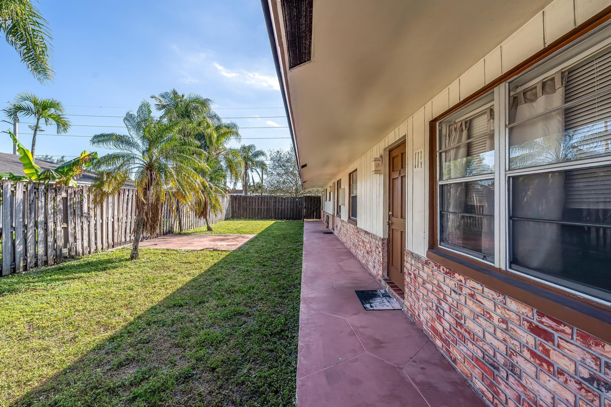 151 SW 15th St