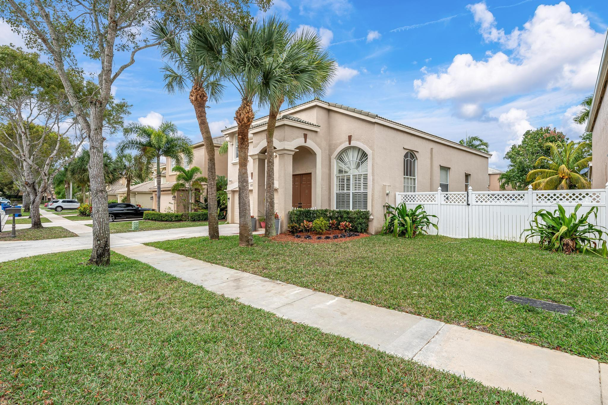 1279 Gembrook Court