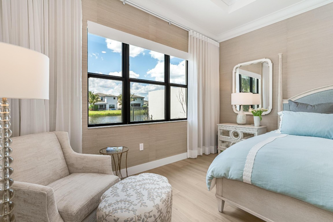 17273 Windy Pointe Ln