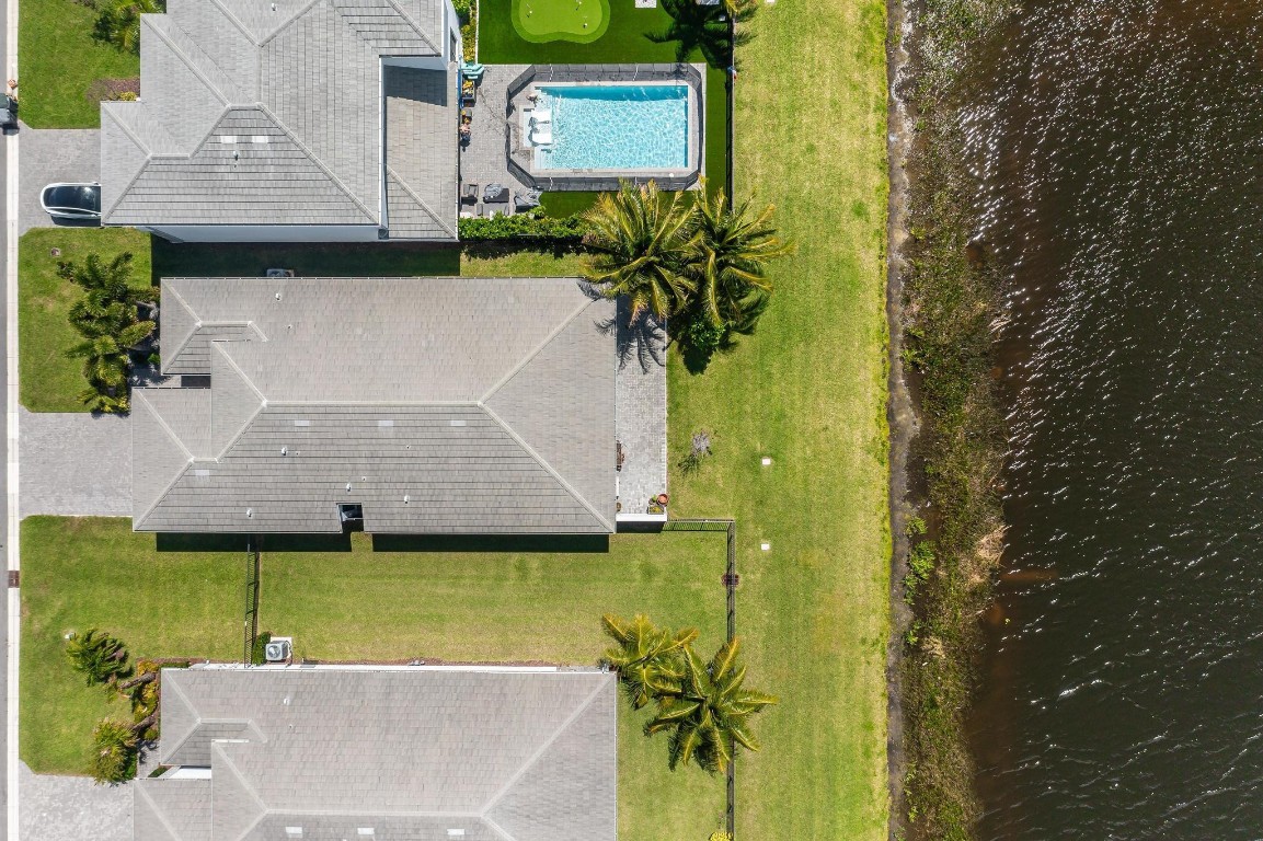 17273 Windy Pointe Ln