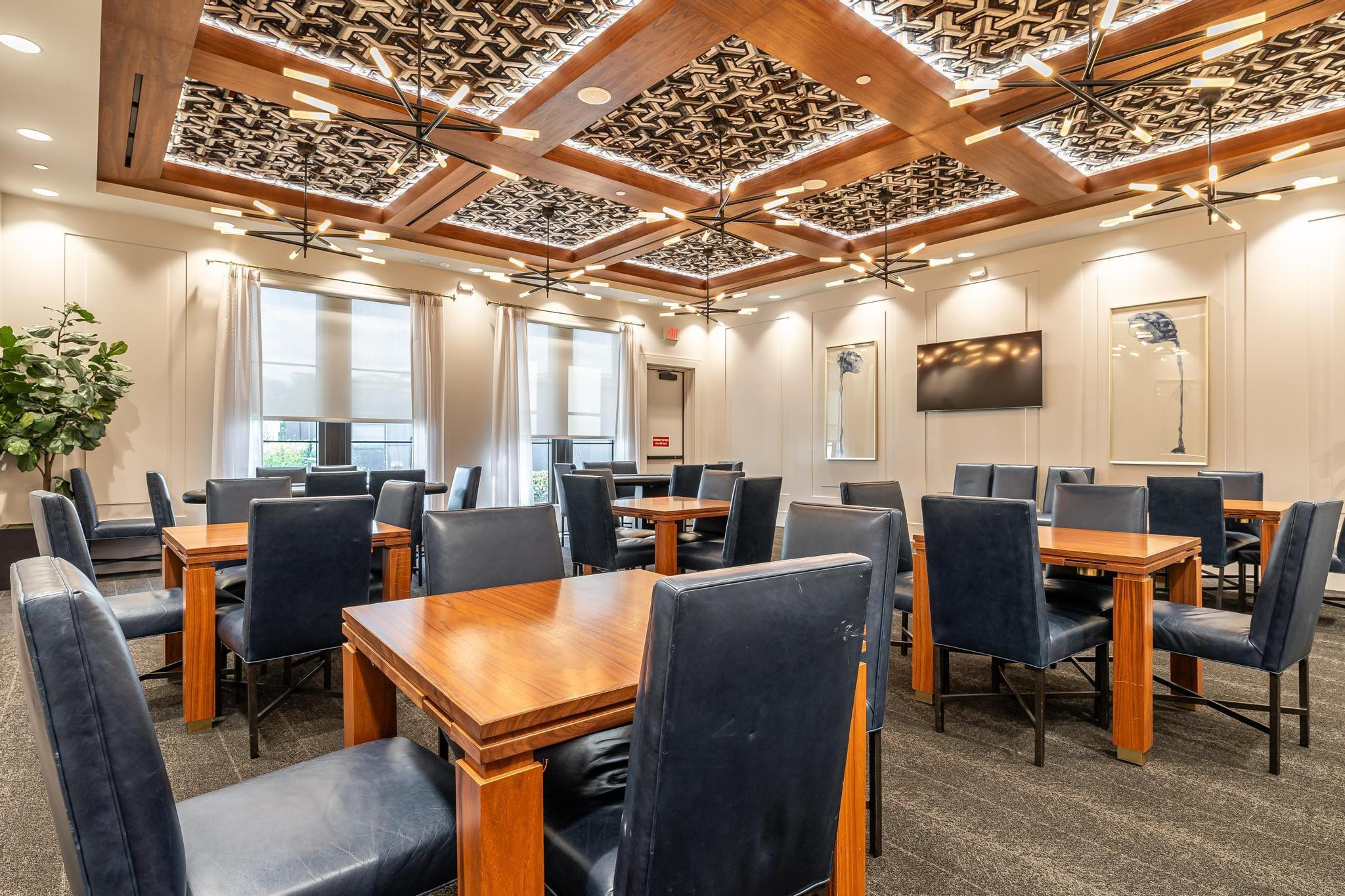 17273 Windy Pointe Ln