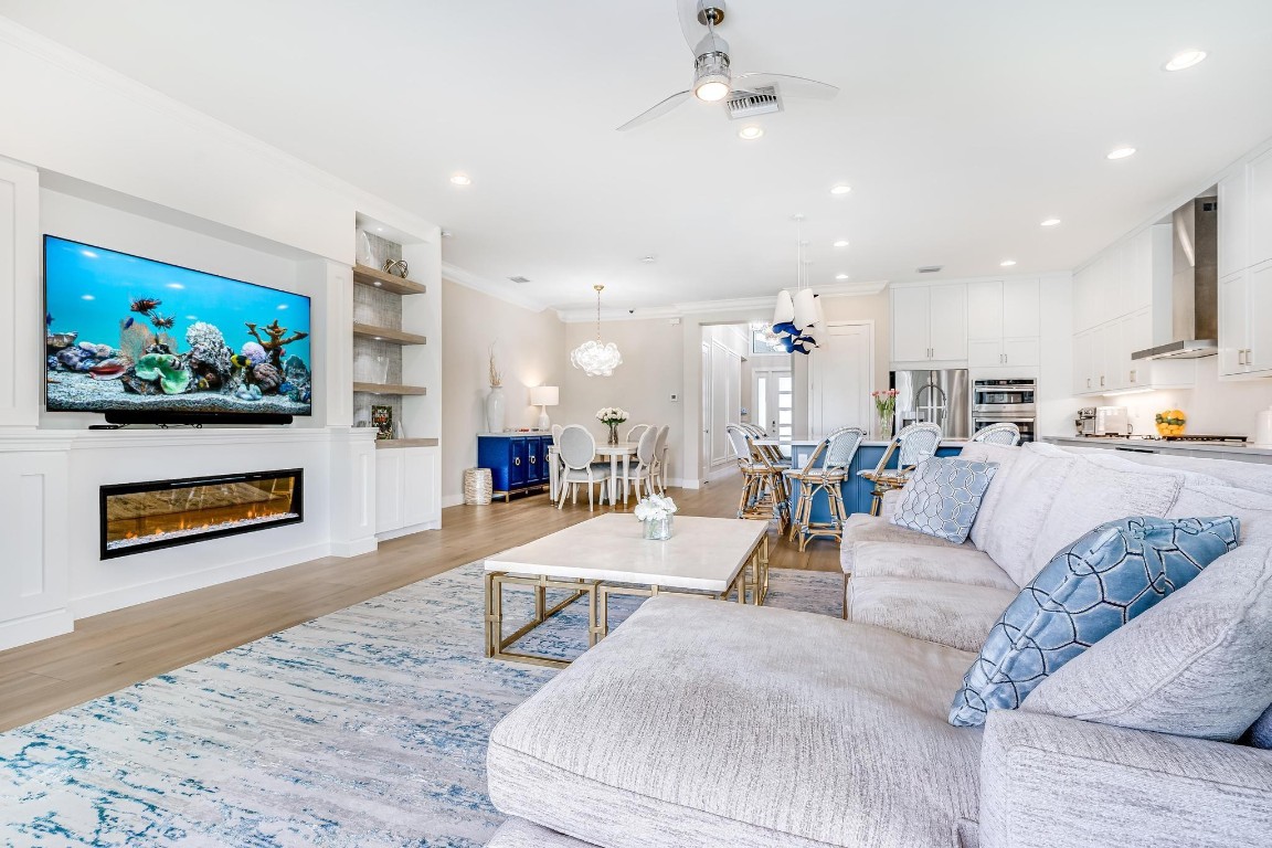 17273 Windy Pointe Ln