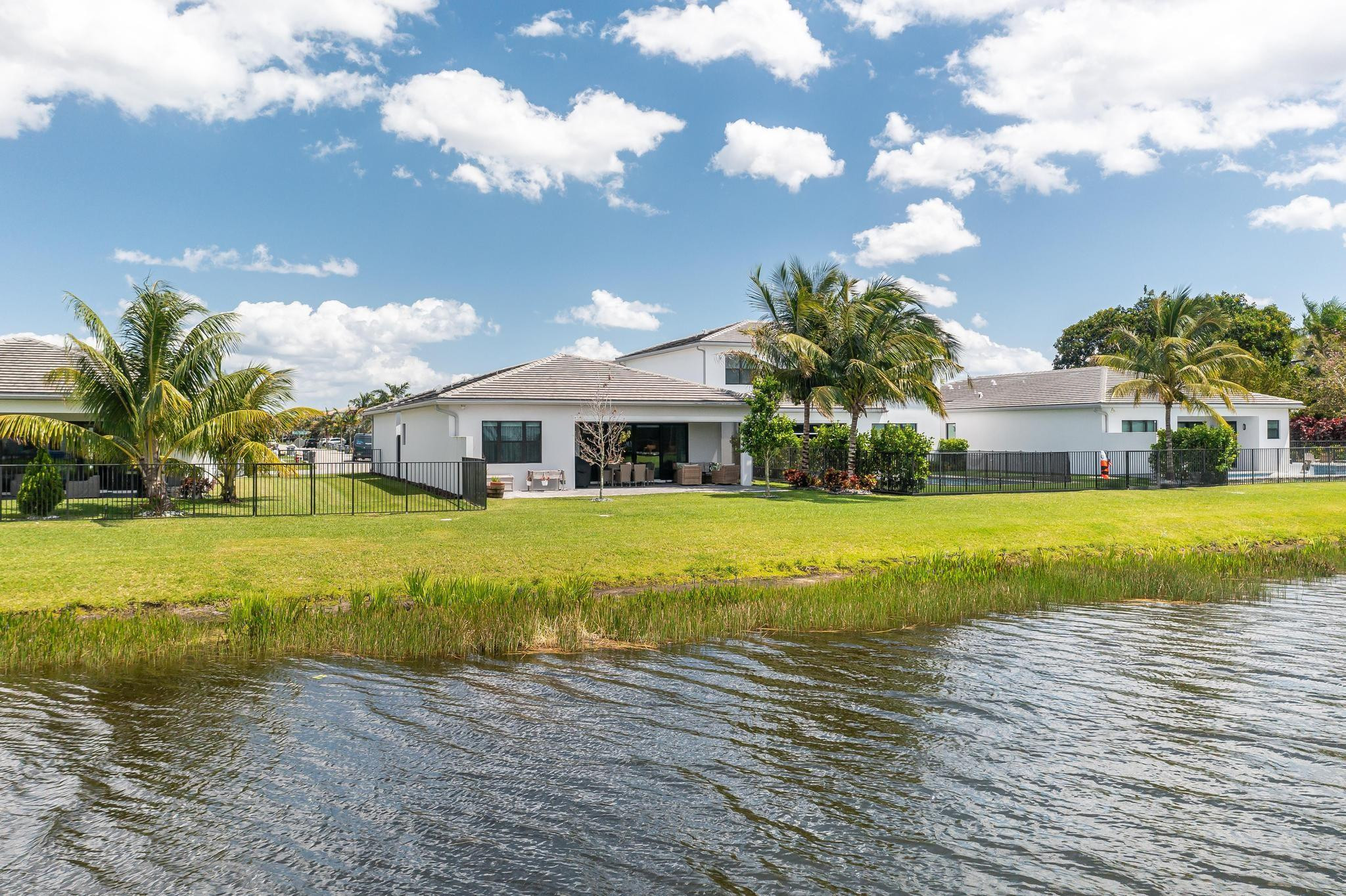 17273 Windy Pointe Ln