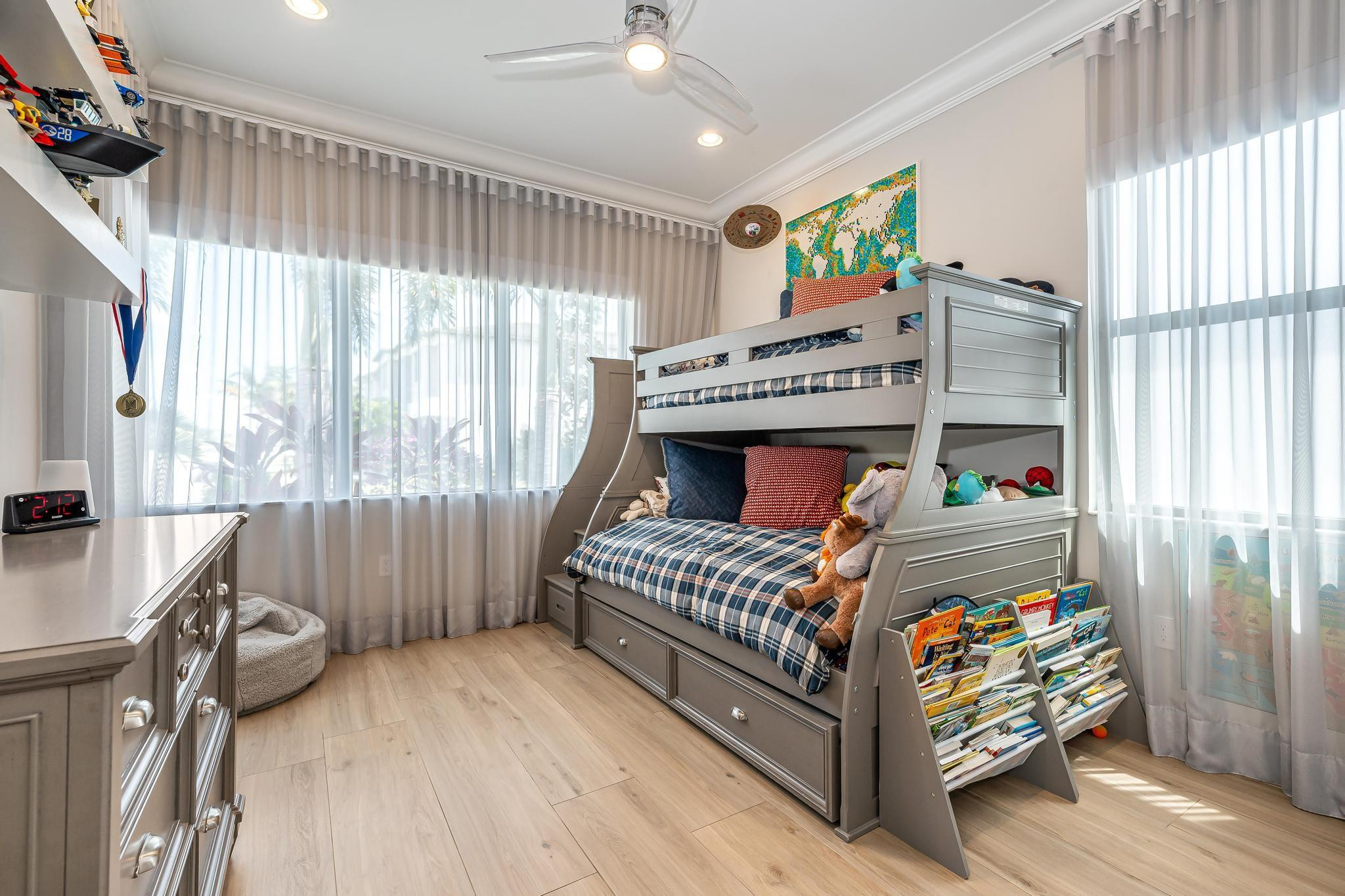 17273 Windy Pointe Ln