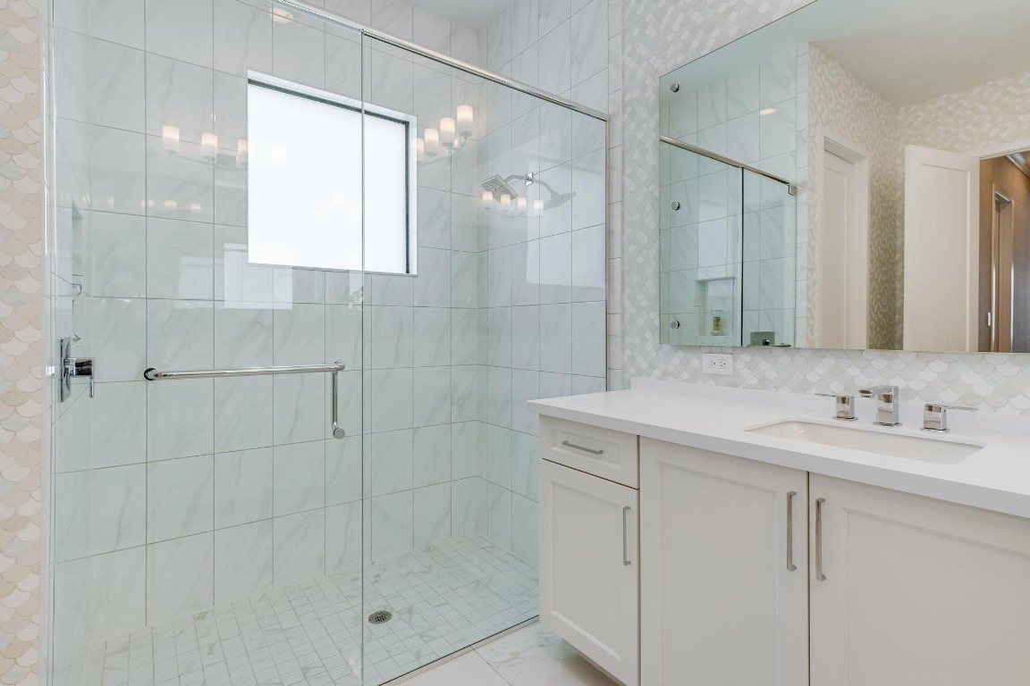 17273 Windy Pointe Ln