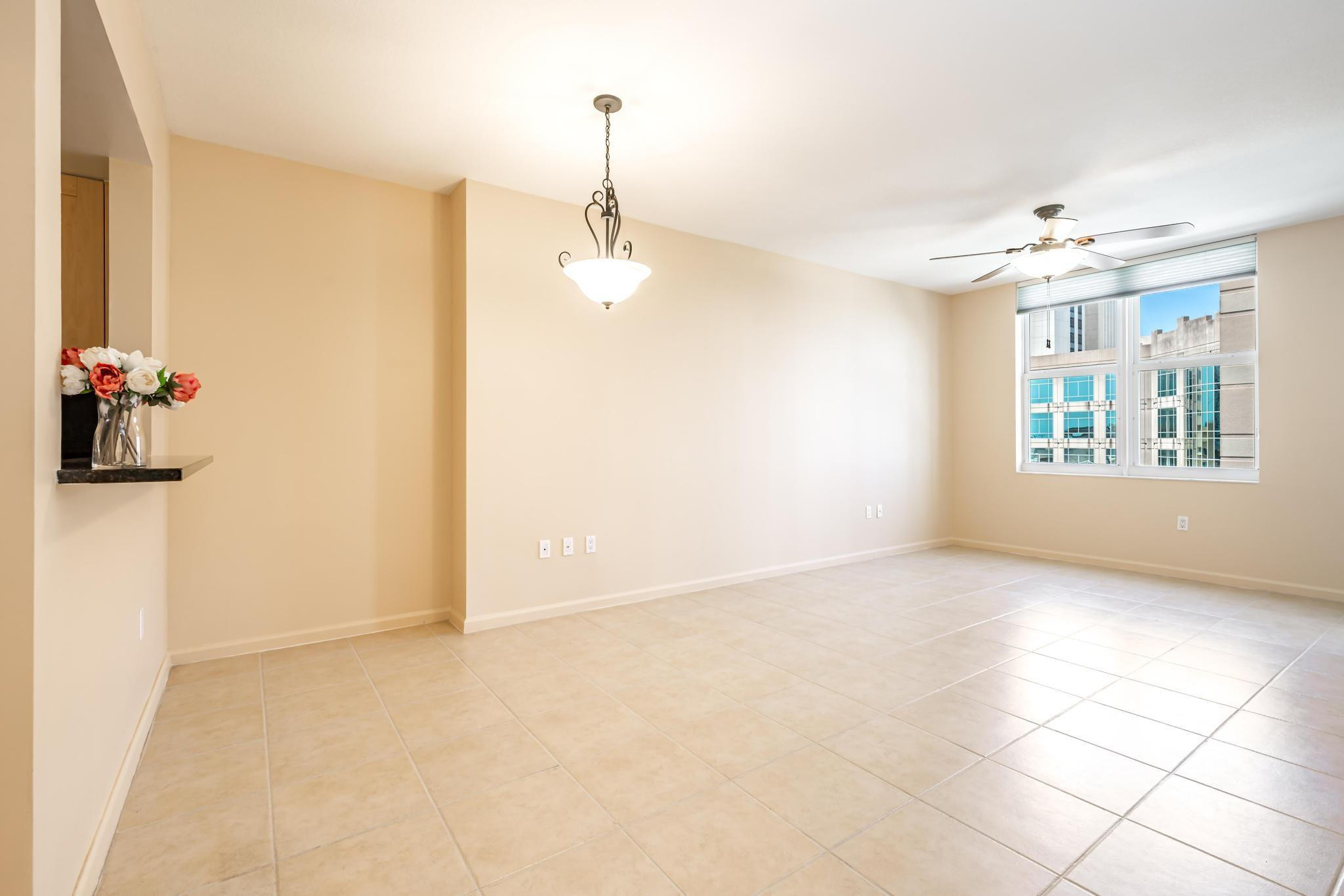511 SE 5th Ave 715