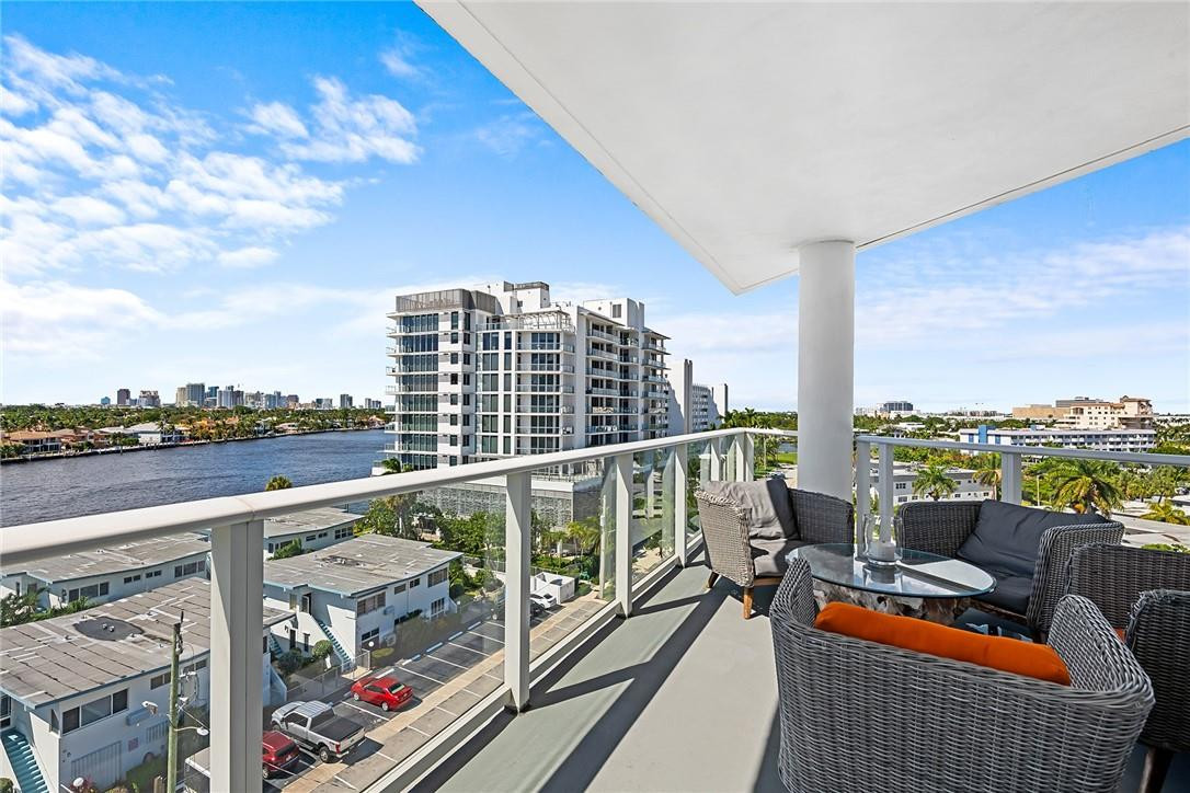 401 N Birch Road 708