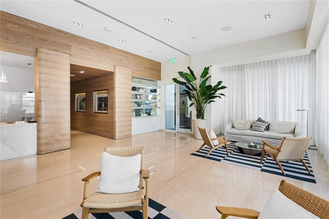 401 N Birch Road 708