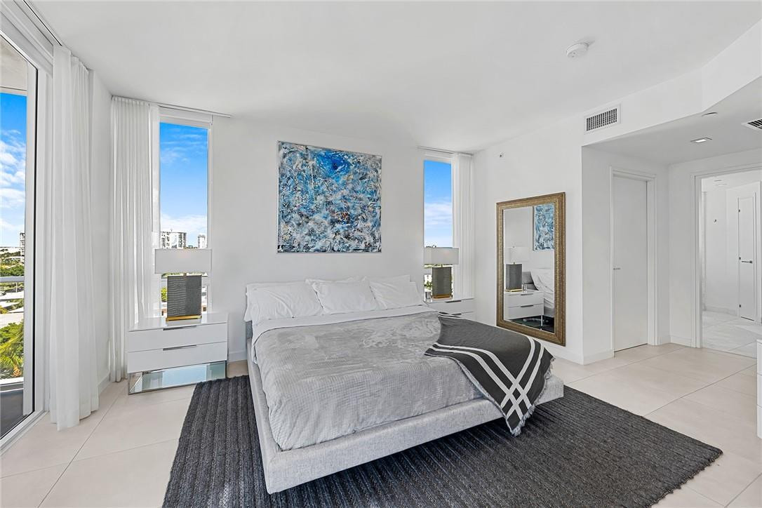 401 N Birch Road 708