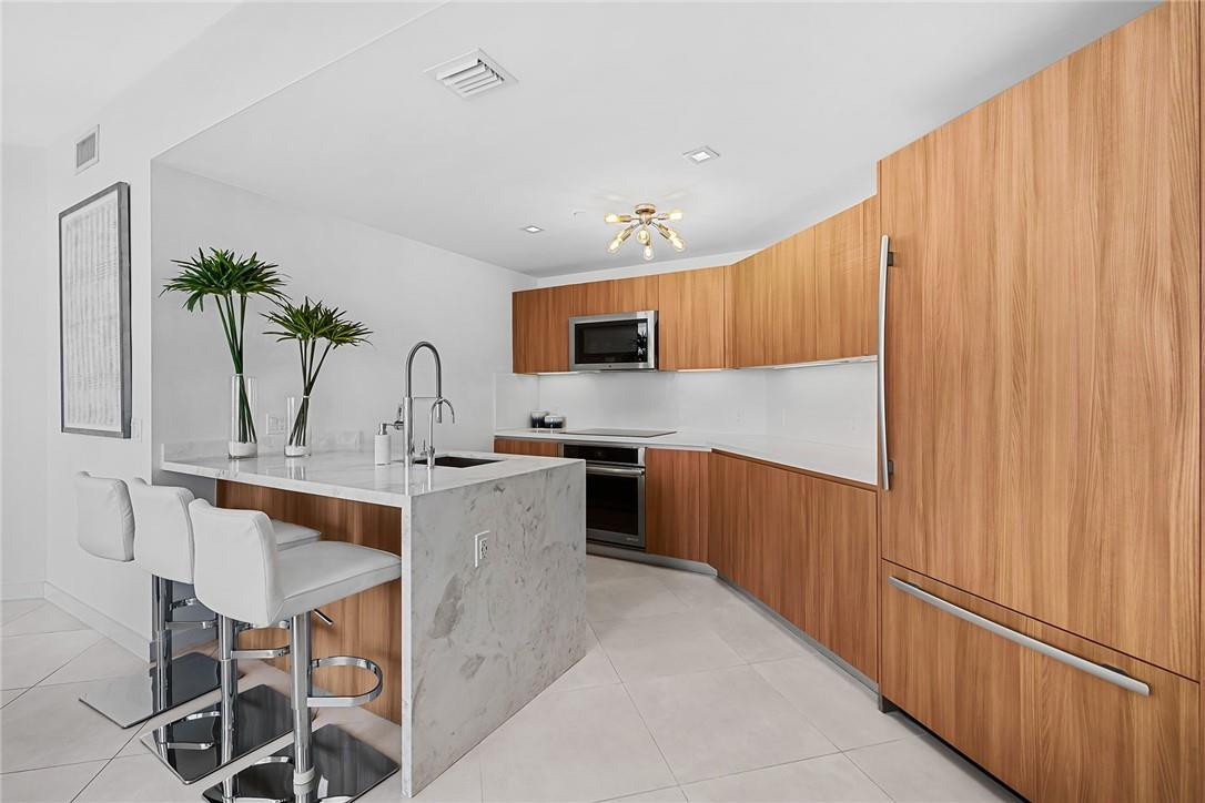 401 N Birch Road 708