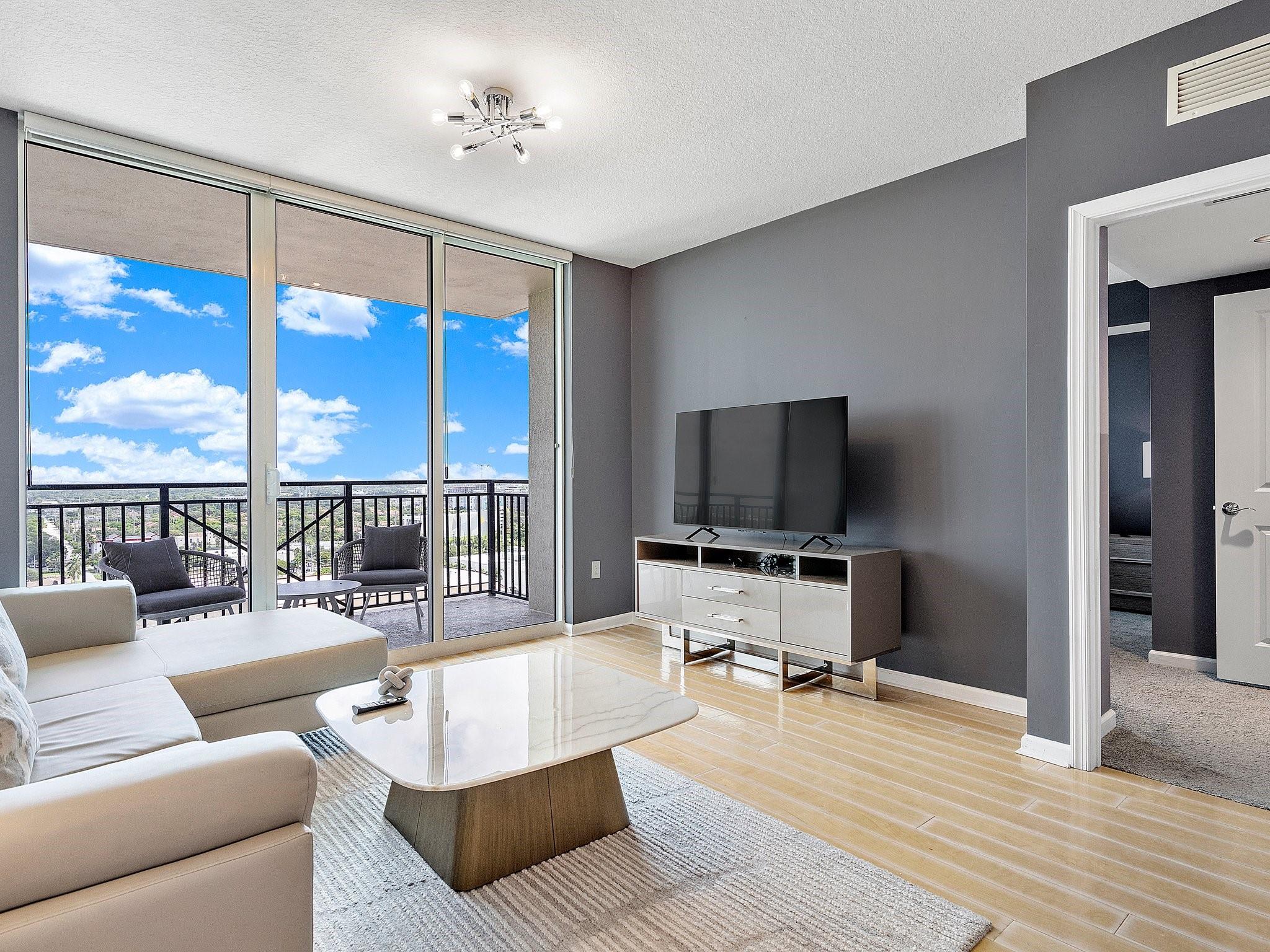 610 W Las Olas Blvd 1814N