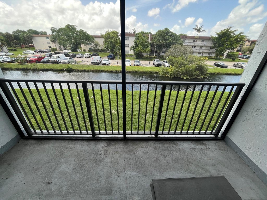 7521 NW 16th St 4209