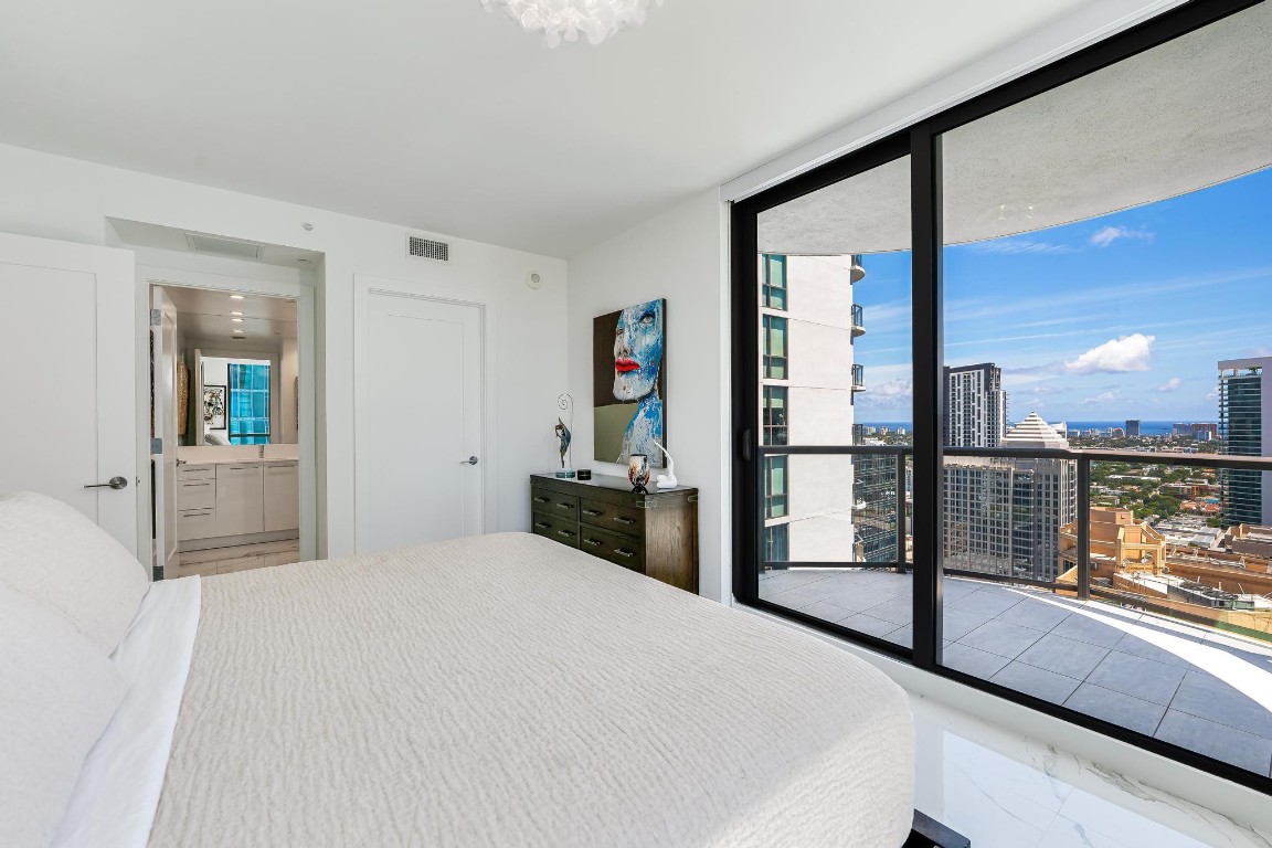 100 E Las Olas Blvd 3604