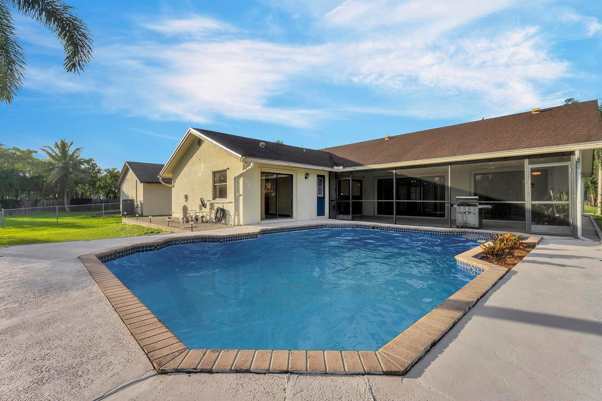 11960 NW 24th St