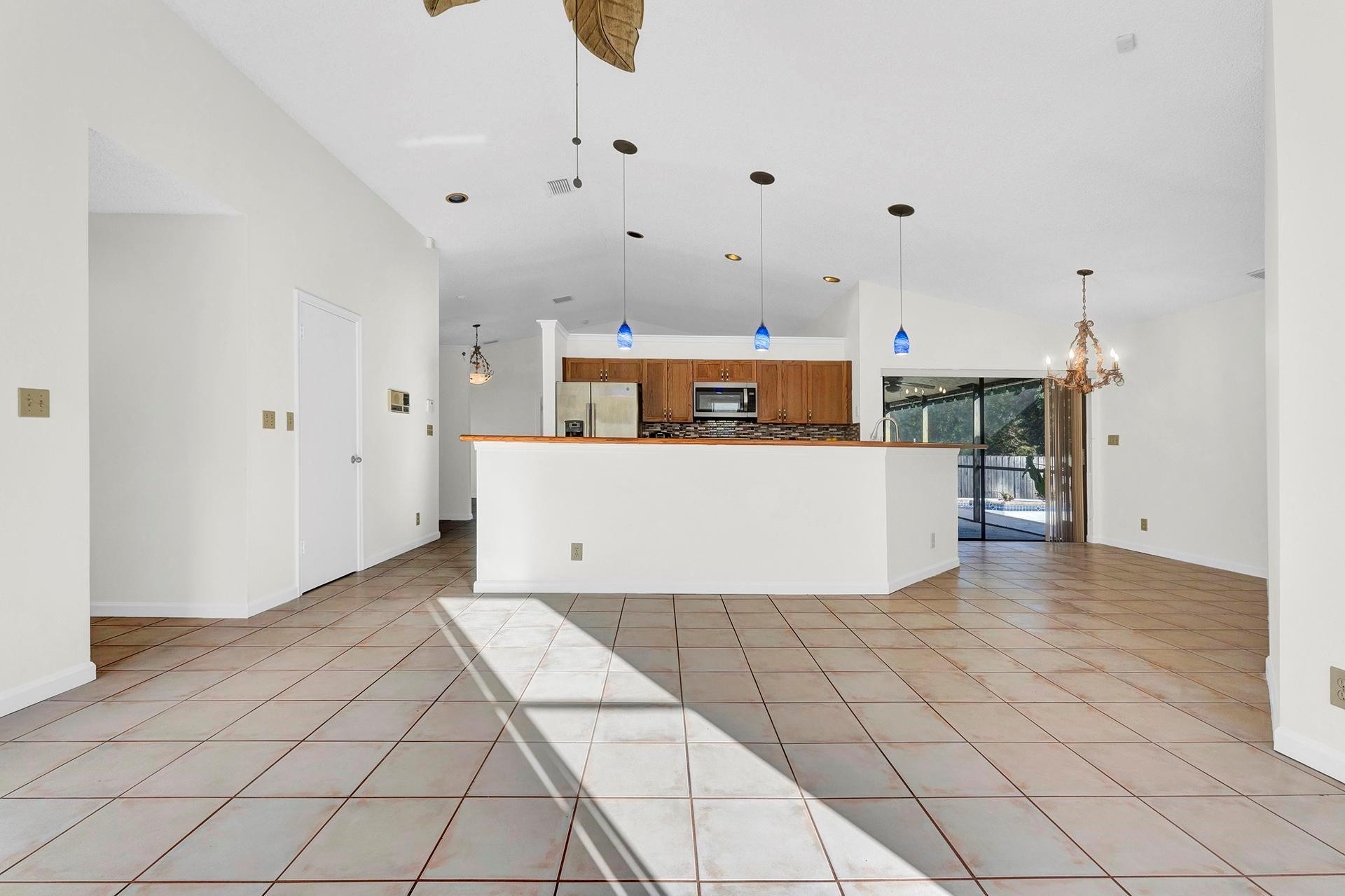 11960 NW 24th St