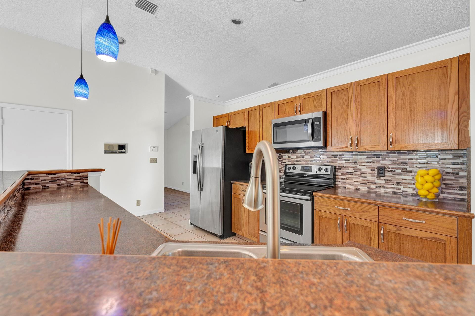 11960 NW 24th St