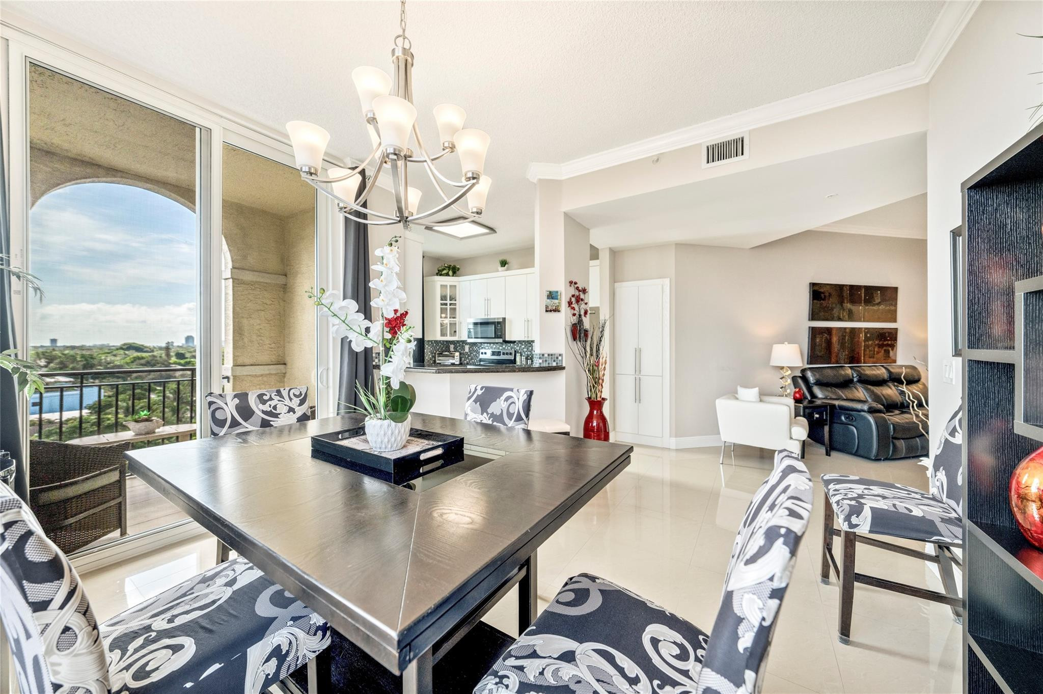 520 SE 5th Ave 1703