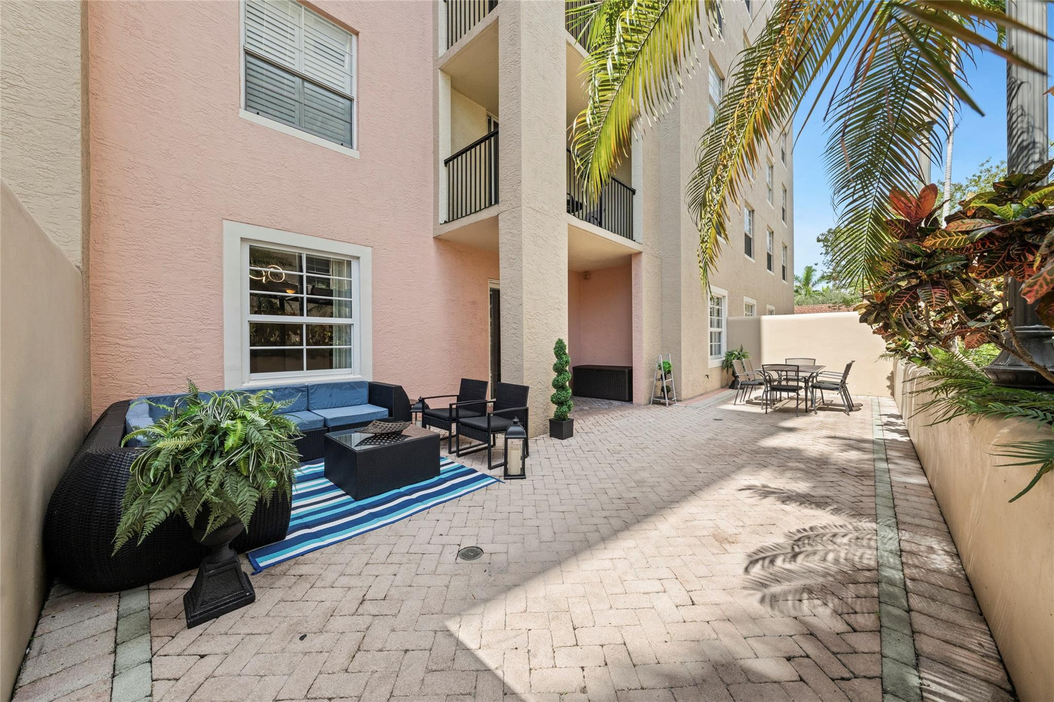 520 SE 5th Ave 1112