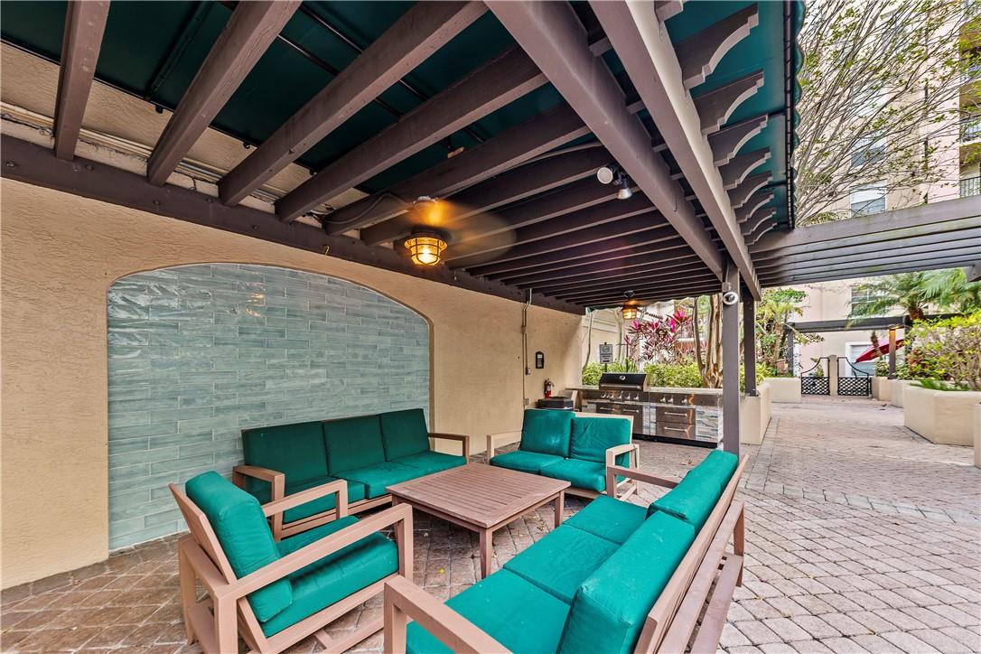 520 SE 5th Ave 1112