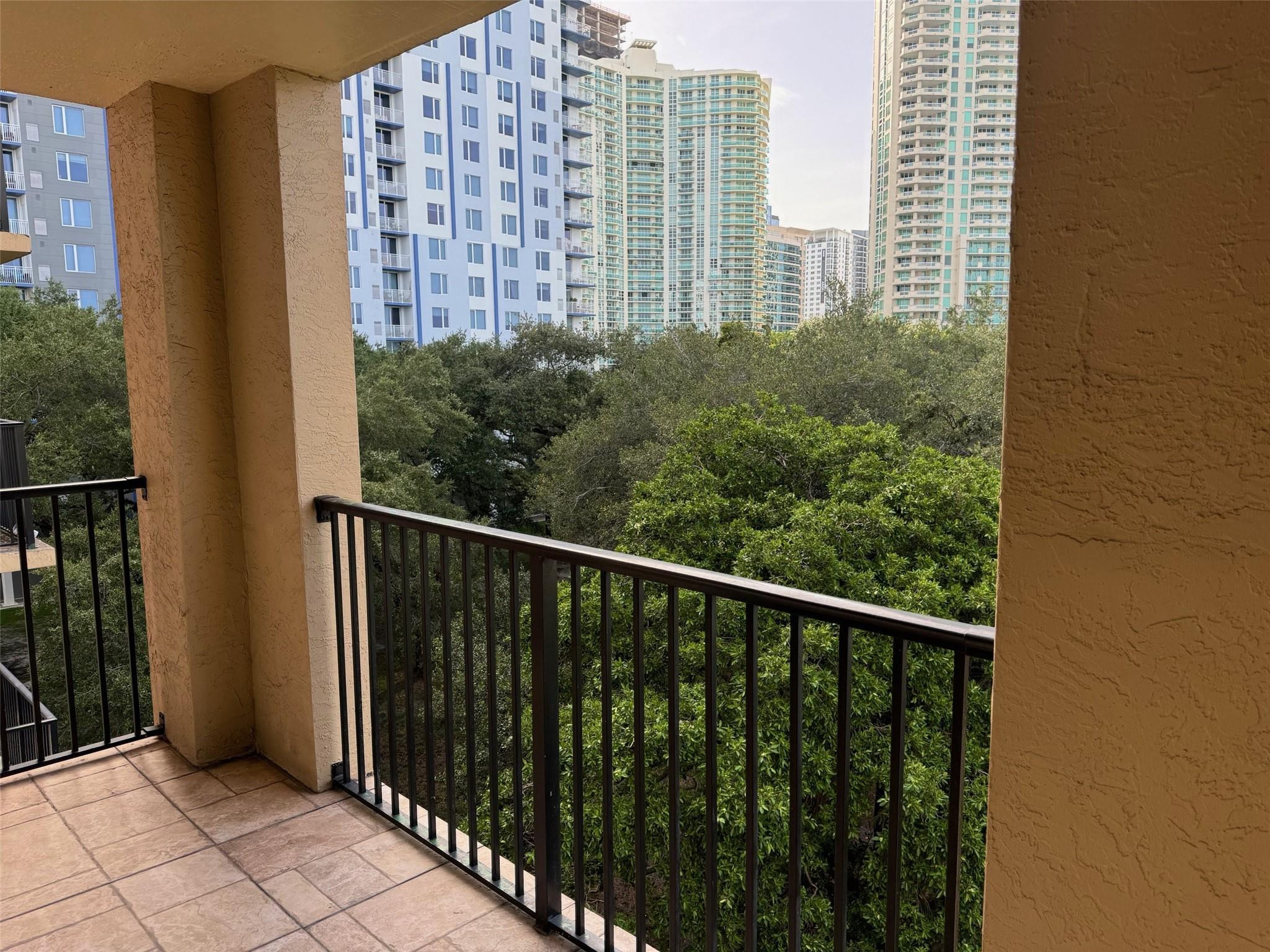 520 SE 5th Ave 2408