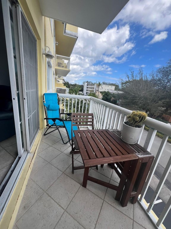 1515 E Broward Blvd 310