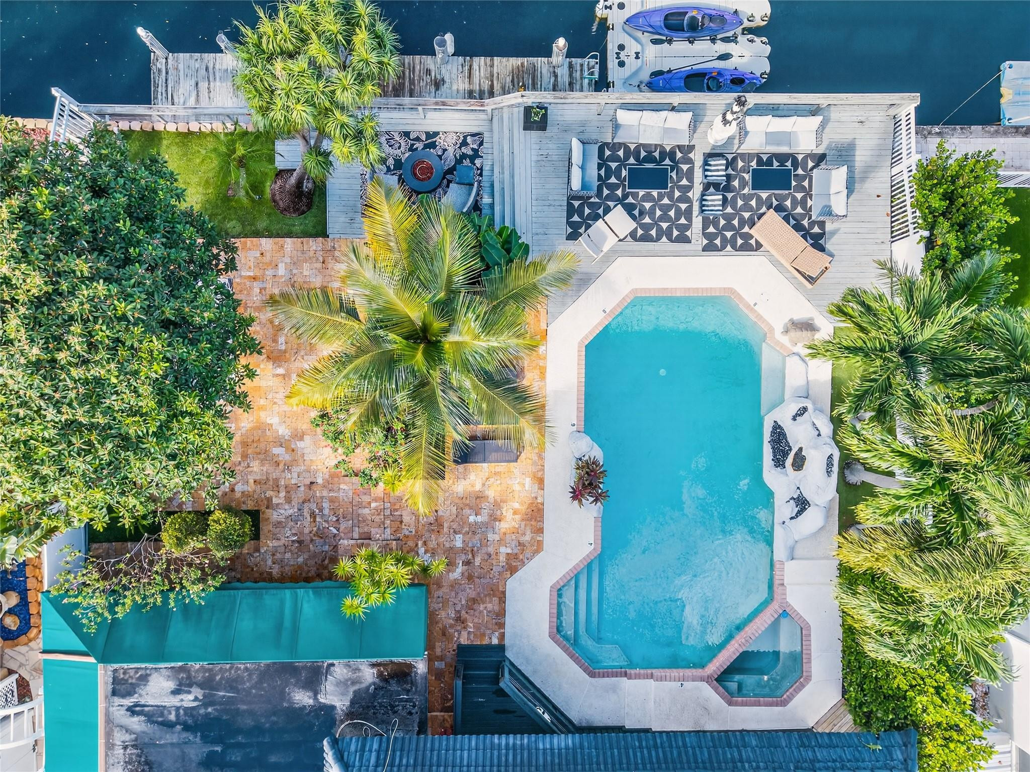 2625 Nassau Ln