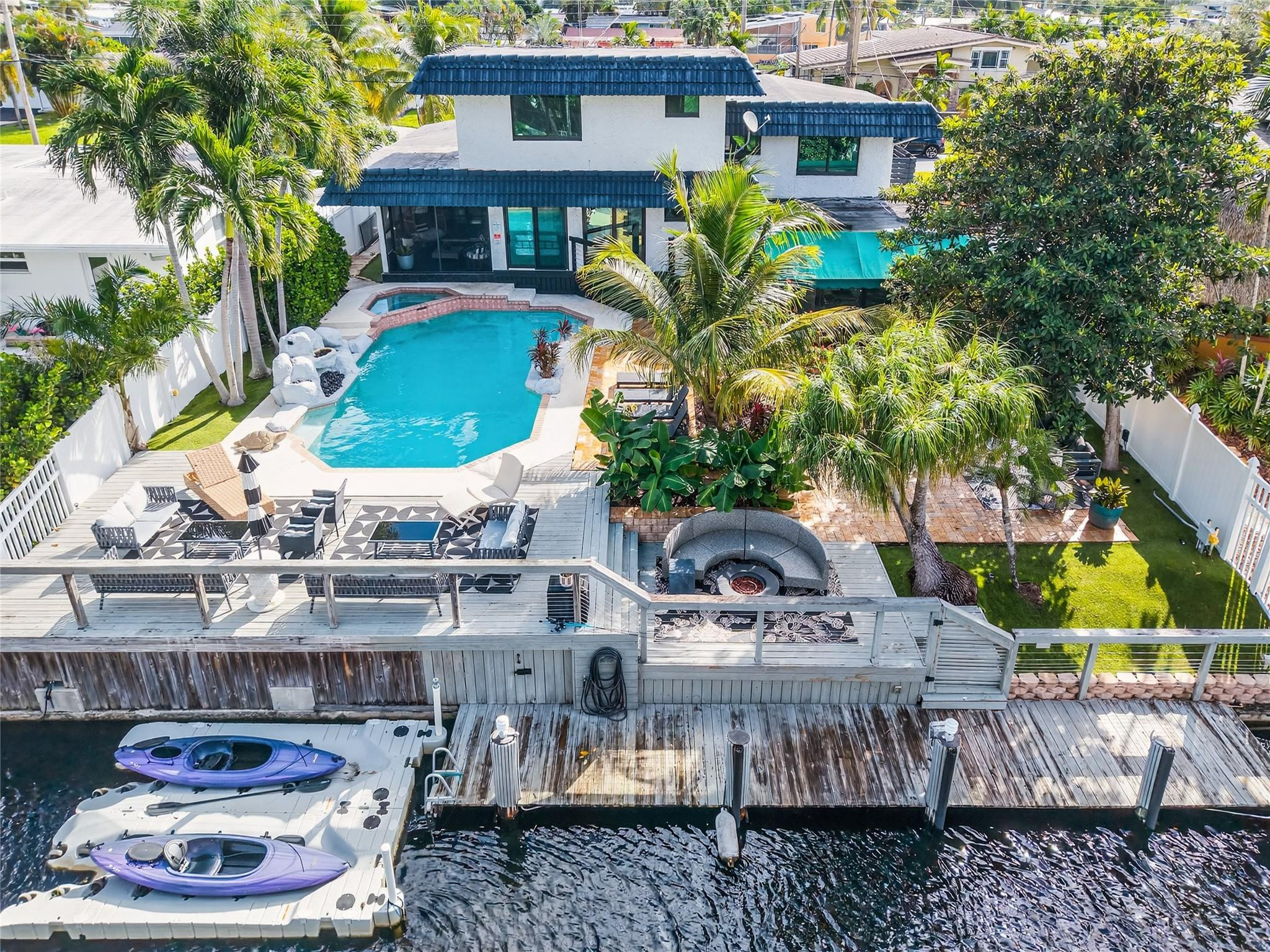 2625 Nassau Ln